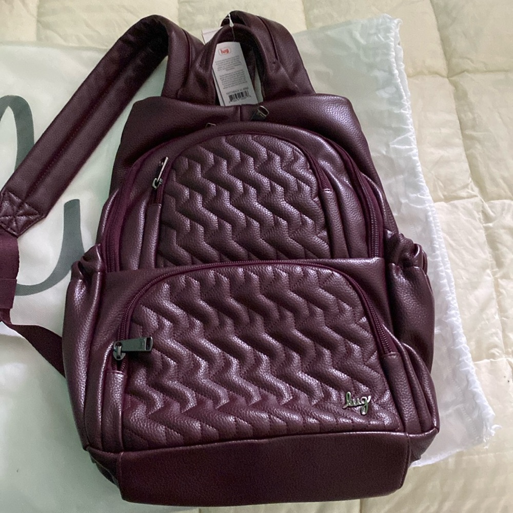 LUG VEGAN LEATHER BACKPACK 🎒